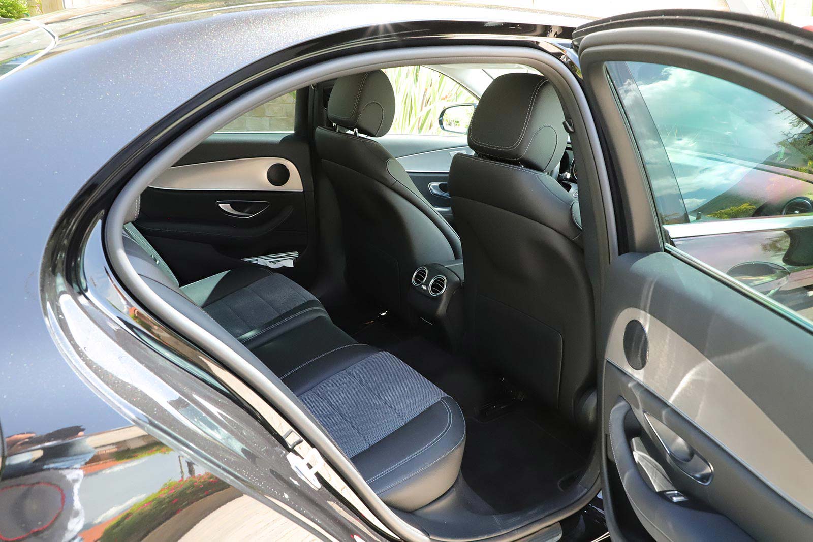 MERCEDES E220 4MATIC
